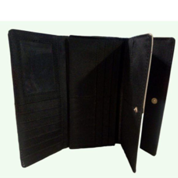 Women's Snap Clutch Wallet      Tan & Black with Cute Gold Accent - Picture 6 of 10